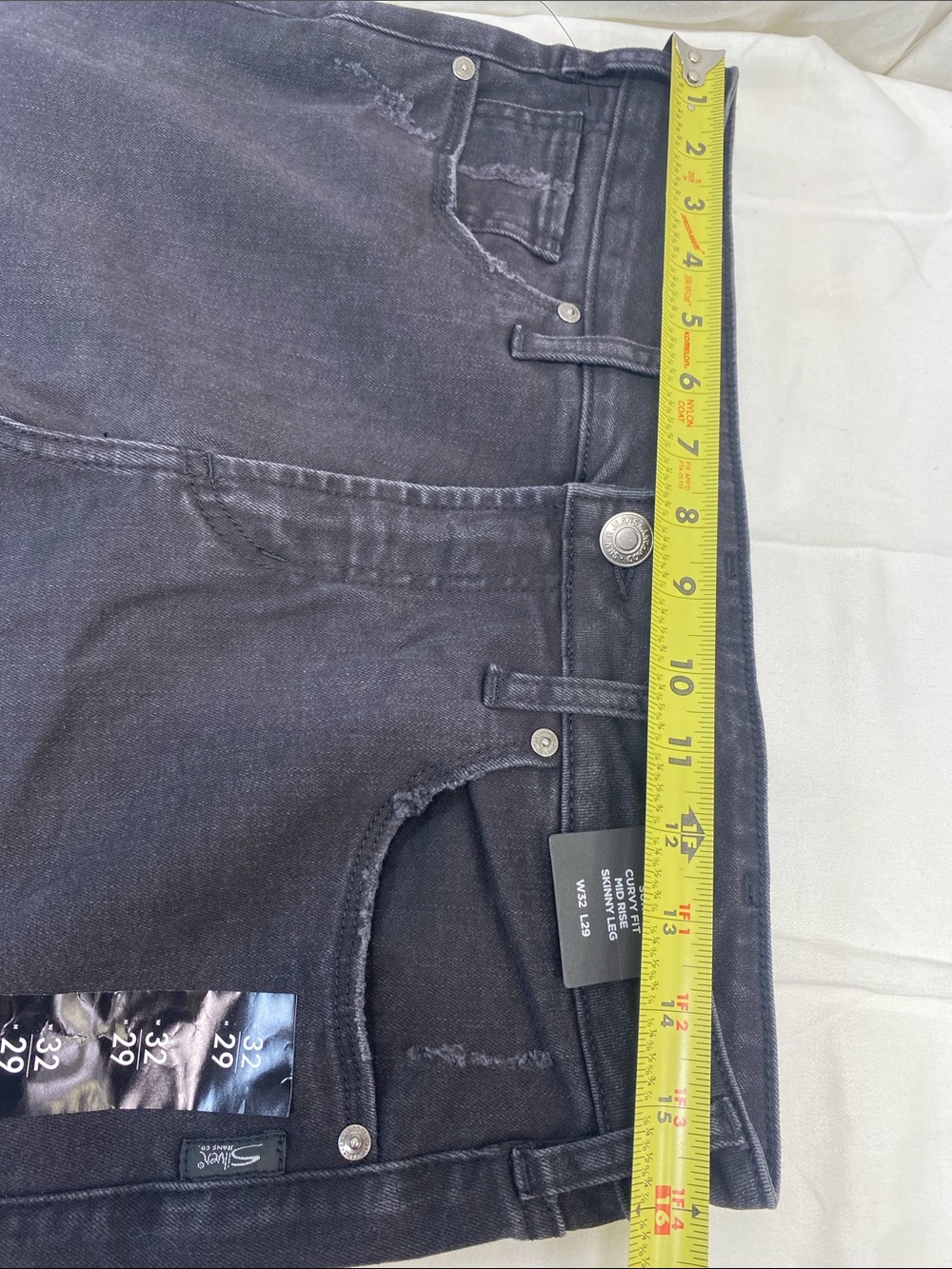 Silver Jeans Black Suki Curvy Mid Rise Skinny Denim Jeans Sz 32/29 Distressed - Picture 5 of 12